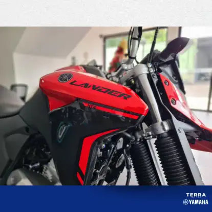 YAMAHA-XTZ 250 LANDER CONNECTED-2025