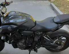 YAMAHA MT-07 ABS YAMAHA MT-07 ABS