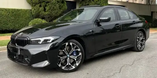 BMW-330e-2025