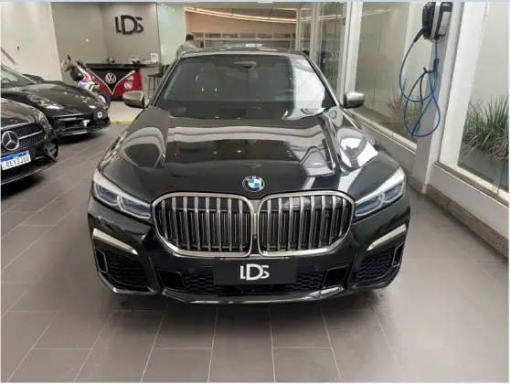 BMW M 760Li 6.6 V12 TWINPOWER GASOLINA XDRIVE STEPTRONIC