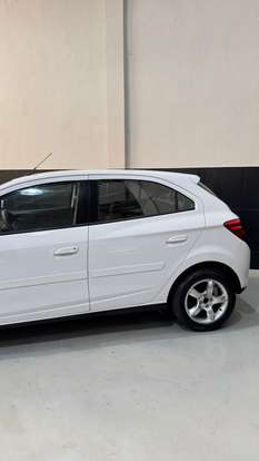 CHEVROLET-ONIX-2013