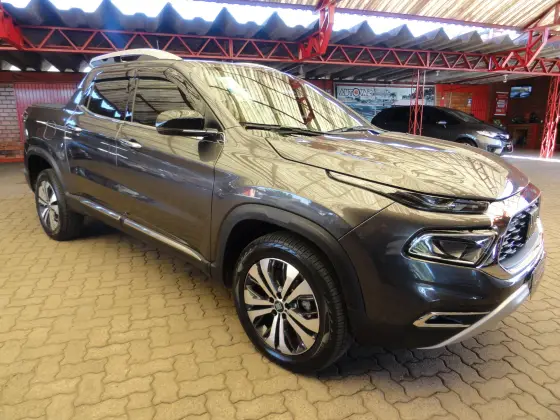 FIAT TORO 2.0 16V TURBO DIESEL VOLCANO 4WD AT9
