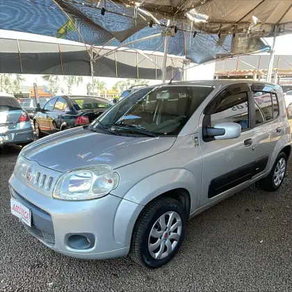 FIAT UNO 1.0 EVO VIVACE 8V FLEX 4P MANUAL