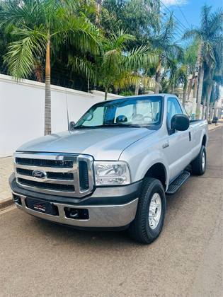 FORD F-250 3.9 XLT MAX POWER 4X4 CS DIESEL 2P MANUAL