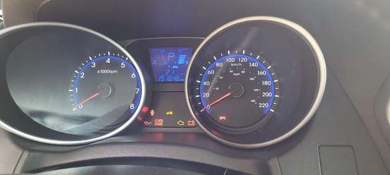 HYUNDAI-IX35-2011