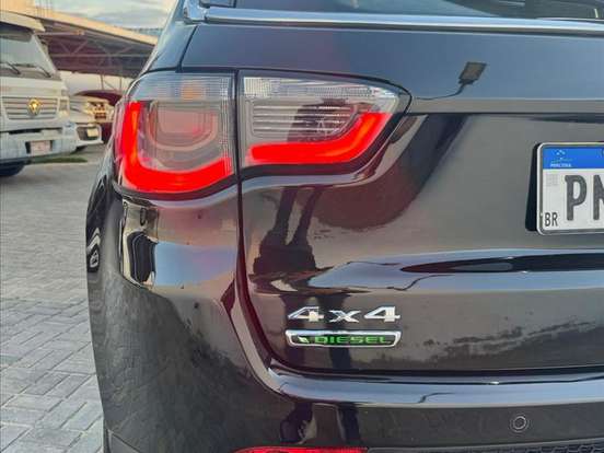 JEEP-COMPASS-2.0 16V DIESEL LONGITUDE 4X4 AUTOMÁTICO JEEP-COMPASS-2017