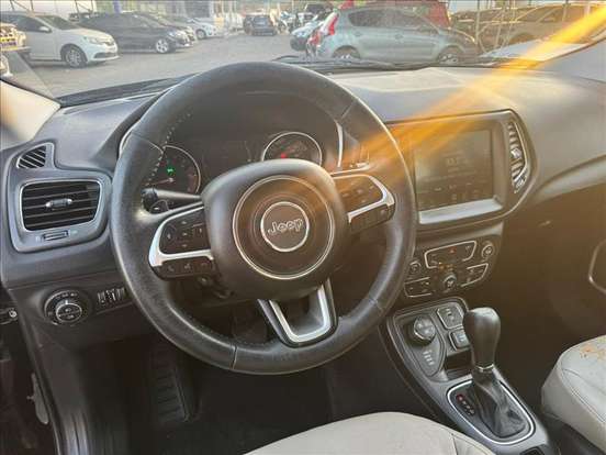 JEEP-COMPASS-2.0 16V DIESEL LONGITUDE 4X4 AUTOMÁTICO JEEP-COMPASS-2017