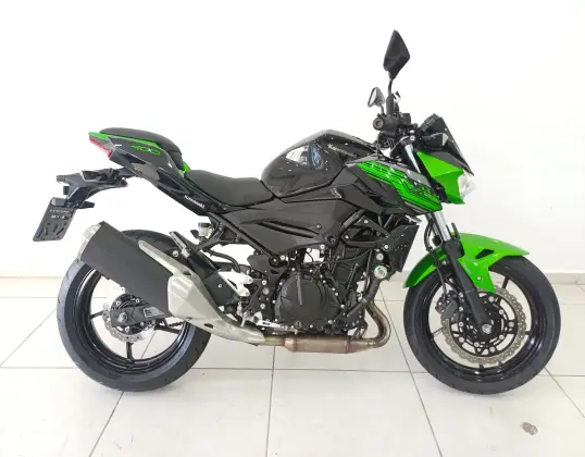 KAWASAKI Z400 