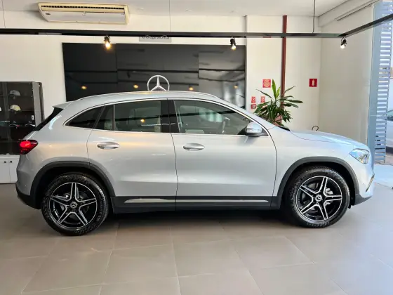 MERCEDES-BENZ GLA 200 1.3 MHEV PROGRESSIVE 7G-DCT MERCEDES-BENZ GLA 200 1.3 MHEV PROGRESSIVE 7G-DCT