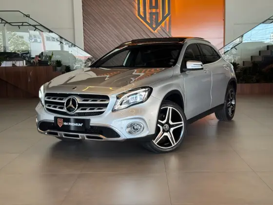 MERCEDES-BENZ GLA 200 1.6 CGI FLEX ENDURO 7G-DCT MERCEDES-BENZ GLA 200 1.6 CGI FLEX ENDURO 7G-DCT