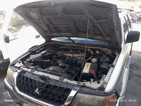 MITSUBISHI-PAJERO-2001