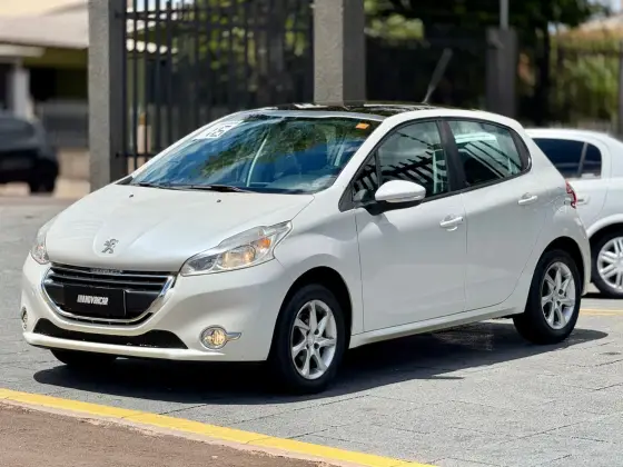 PEUGEOT 208 1.5 ALLURE 8V FLEX 4P MANUAL PEUGEOT 208 1.5 ALLURE 8V FLEX 4P MANUAL