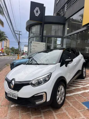 RENAULT CAPTUR 1.6 16V SCE FLEX LIFE X-TRONIC RENAULT CAPTUR 1.6 16V SCE FLEX LIFE X-TRONIC