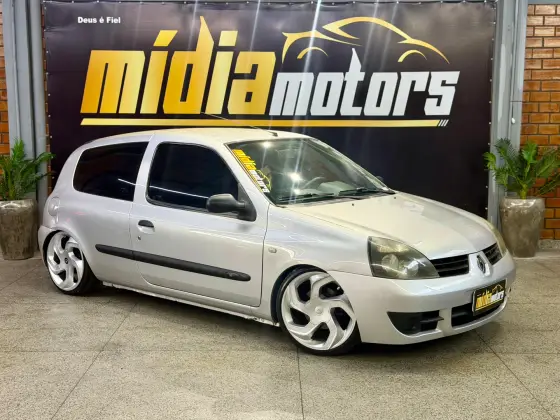 RENAULT CLIO 1.0 16V FLEX 2P MANUAL