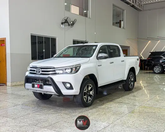 TOYOTA HILUX 2.8 SRX 4X4 CD 16V DIESEL 4P AUTOMÁTICO