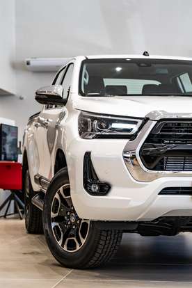 TOYOTA-HILUX-2025