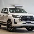 TOYOTA HILUX 2.8 D-4D TURBO DIESEL CD SRX 4X4 AUTOMÁTICO TOYOTA HILUX 2.8 D-4D TURBO DIESEL CD SRX 4X4 AUTOMÁTICO