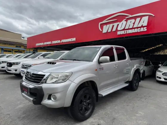 TOYOTA HILUX 3.0 SR 4X4 CD 16V TURBO INTERCOOLER DIESEL 4P AUTOMÁTICO