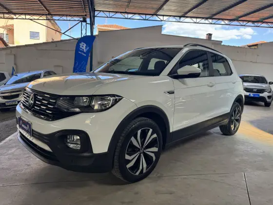 VOLKSWAGEN T-CROSS 1.0 200 TSI TOTAL FLEX COMFORTLINE AUTOMÁTICO