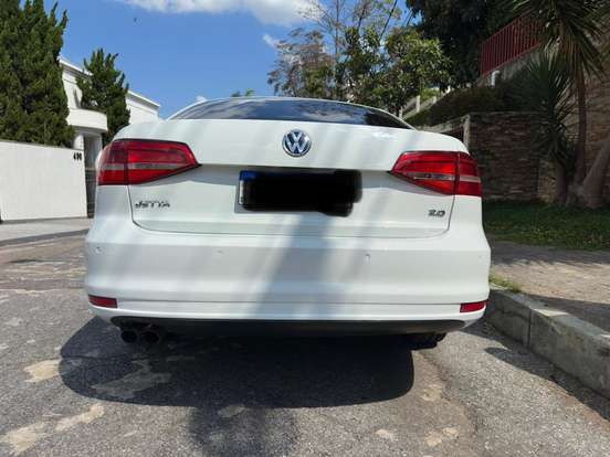 VOLKSWAGEN-JETTA-2015