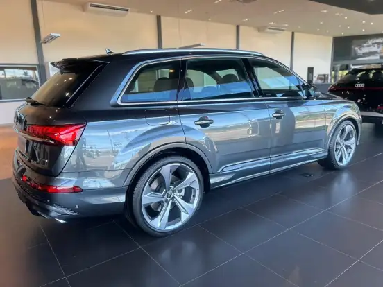 AUDI-Q7-3.0 55 TFSI MHEV S-LINE QUATTRO TIPTRONIC AUDI-Q7-2025