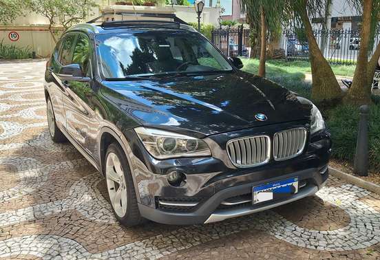 BMW-X1-2013