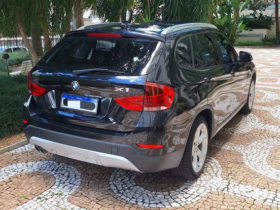 BMW-X1-2.0 16V TURBO GASOLINA SDRIVE20I 4P AUTOMÁTICO BMW-X1-2013