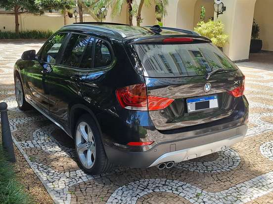 BMW-X1-2.0 16V TURBO GASOLINA SDRIVE20I 4P AUTOMÁTICO BMW-X1-2013
