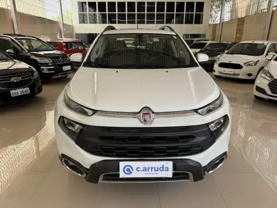 FIAT TORO 2.0 16V TURBO DIESEL FREEDOM 4WD AT9 FIAT TORO 2.0 16V TURBO DIESEL FREEDOM 4WD AT9