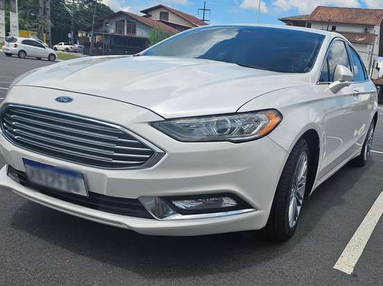 FORD-FUSION-2017