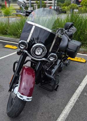 HARLEY-DAVIDSON-SOFTAIL HERITAGE CLASSIC 114-2020