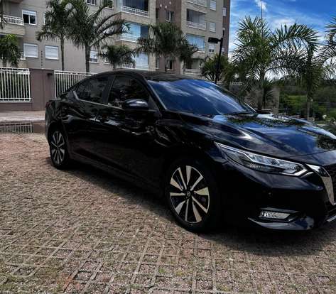 NISSAN-SENTRA-2023