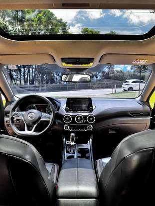 NISSAN-SENTRA-2023