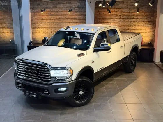 RAM 3500 6.7 I6 TURBO DIESEL LIMITED LONGHORN CD 4X4  AUTOMÁTICO