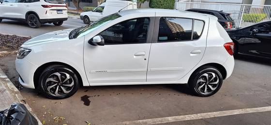 RENAULT SANDERO 1.0 EXPRESSION 16V FLEX 4P MANUAL