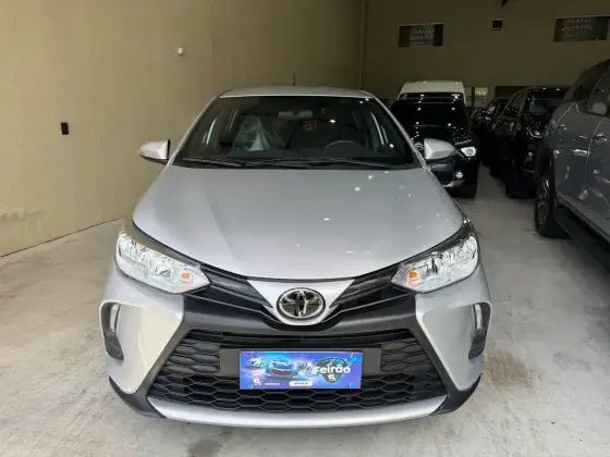 TOYOTA YARIS 1.5 16V FLEX SEDAN XL MULTIDRIVE TOYOTA YARIS 1.5 16V FLEX SEDAN XL MULTIDRIVE