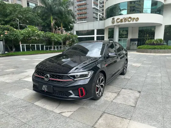 VOLKSWAGEN JETTA 2.0 350 TSI GASOLINA GLI DSG