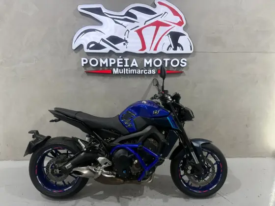 YAMAHA MT-09 