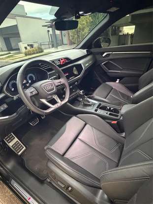 AUDI-Q3-2024