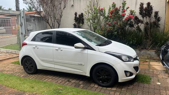 HYUNDAI HB20 1.0 COMFORT STYLE 12V FLEX 4P MANUAL