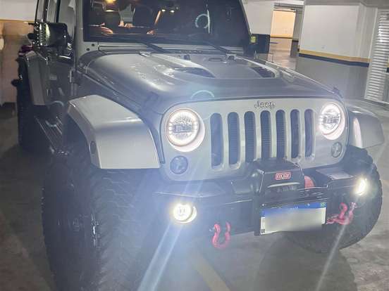 JEEP-WRANGLER-3.6 UNLIMITED SPORT 4X4 V6 GASOLINA 4P AUTOMÁTICO JEEP-WRANGLER-2015