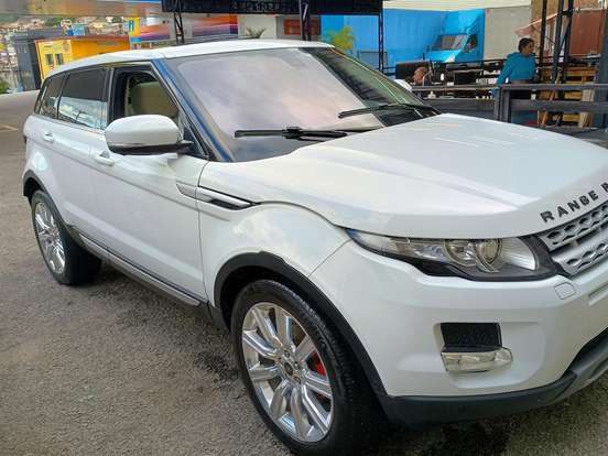 LAND ROVER-RANGE ROVER EVOQUE-2.0 PRESTIGE TECH 4WD 16V GASOLINA 4P AUTOMÁTICO LAND ROVER-RANGE ROVER EVOQUE-2013