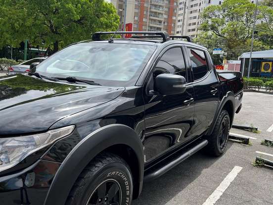 MITSUBISHI-L200 TRITON-2.4 16V TURBO DIESEL SPORT HPE TOP CD 4P 4X4 AUTOMÁTICO MITSUBISHI-L200 TRITON-2017