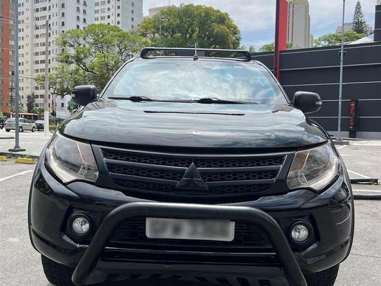 MITSUBISHI-L200 TRITON-2.4 16V TURBO DIESEL SPORT HPE TOP CD 4P 4X4 AUTOMÁTICO MITSUBISHI-L200 TRITON-2017