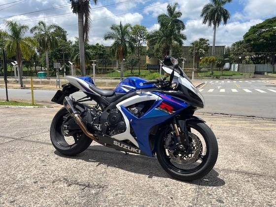 SUZUKI GSX-R750 SRAD 