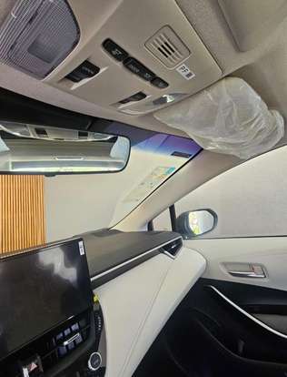 TOYOTA-COROLLA-2025