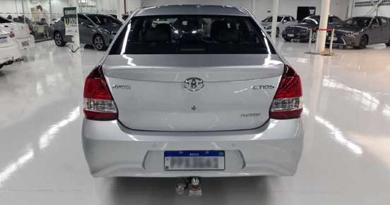 TOYOTA-ETIOS-2017