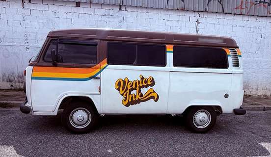 VOLKSWAGEN-KOMBI-2010