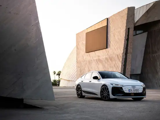 AUDI-A6 E-TRON-100 KW ELÉTRICO SPORTBACK PERFORMANCE BLACK AUDI-A6 E-TRON-2025