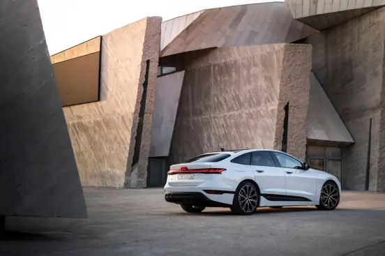 AUDI-A6 E-TRON-2025